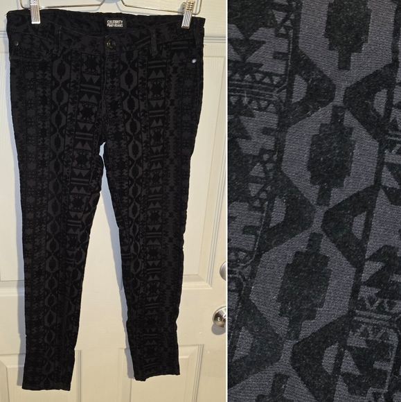 Celebrity Pink Jeans Velvet Burnout Pattern Black Pants Junior's 7 or Women's 6 - Picture 1 of 6